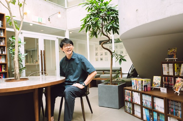 【独占インタビュー】「VUY」から世界へ。『SPY×FAMILY』『チェンソーマン』を手がけたマンガ編集者 林 士平が語る、マンガ家と編集者のこれから