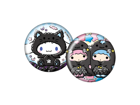 Happyくじ「Sanrio characters Halloween 2025」缶バッジSET賞：シナモロール、リトルツインスターズ（C）2025 SANRIO CO., LTD. APPROVAL NO. E25080701