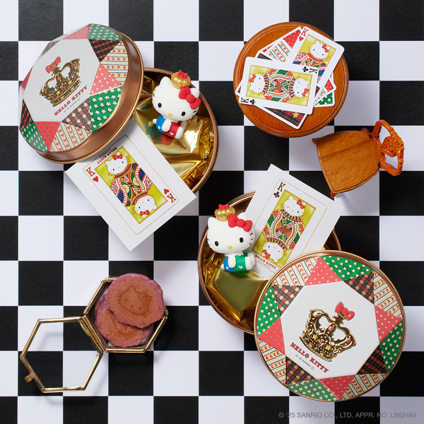 ハローキティのトランプ缶