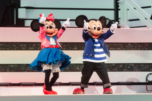 終演する「ビッグバンドビート」のイベントも開催中！暑さやわらぐレイトサマーの東京ディズニーシーを満喫