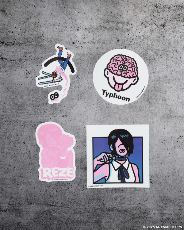劇場版『チェンソーマン レゼ篇』× マンガート ビームス「ステッカーセット」（C）2025 M/CSMP（C）TF/S