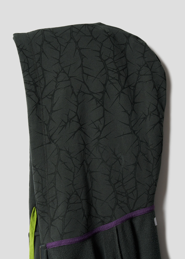 ディズニーヴィランズ×グラニフ「マレフィセント｜裏毛ビッグシルエットジップパーカー」（C）Disney