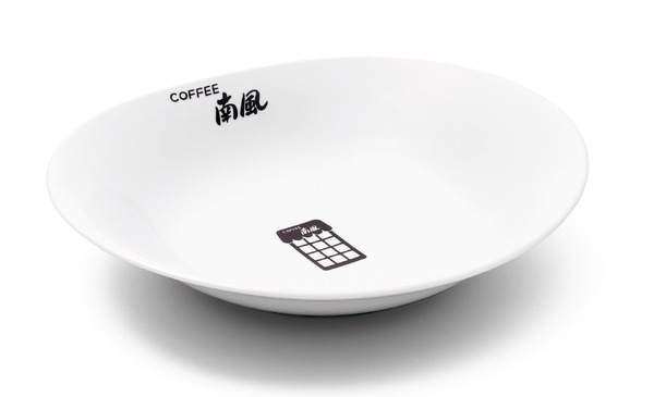 「あだち充画業55周年記念 カレー皿」3,850円（税込）（C）あだち充／小学館