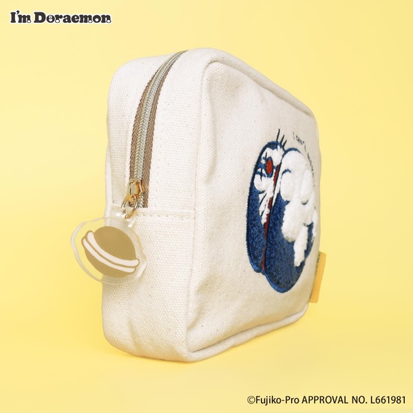 「I'm Doraemon」WEB限定アイテム「サガラ刺繍ボックスポーチ」（C）Fujiko-Pro APPROVAL No.L661981