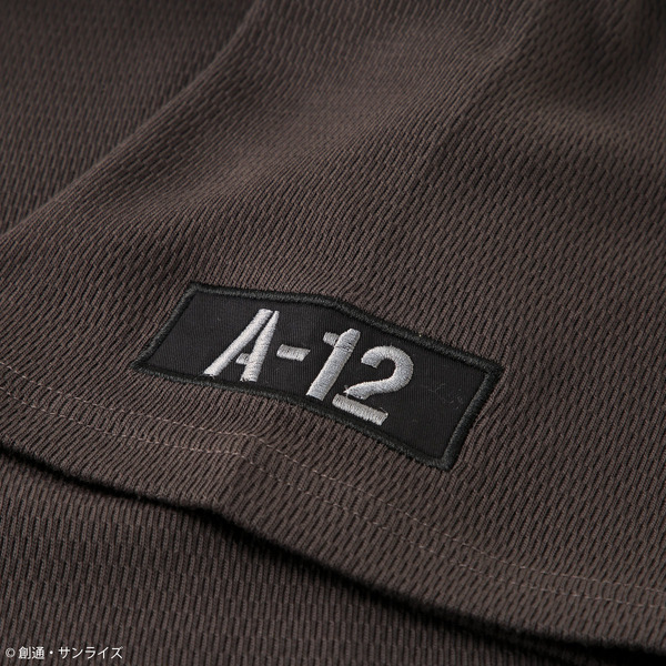 「STRICT-G.ARMS『機動戦士ガンダム』ハニカムワッフルTシャツ」7,480円（税込／送料・手数料別途）（C）創通・サンライズ