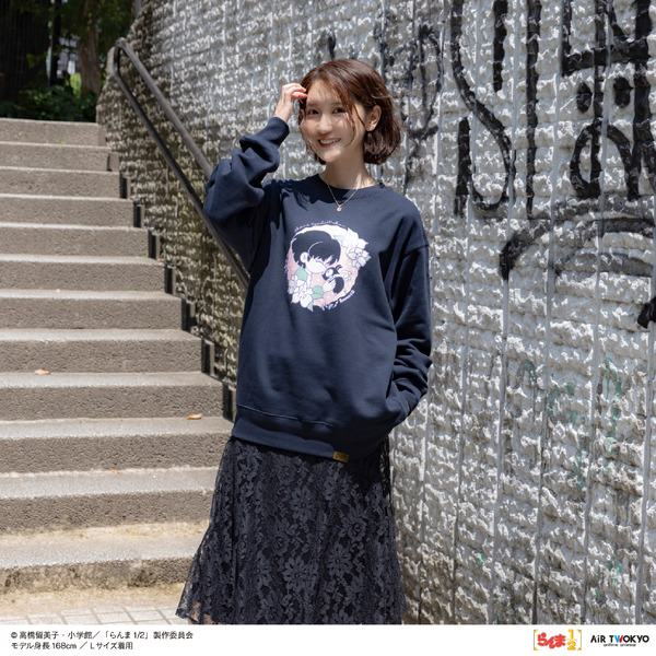 AIR TWOKYO『らんま1/2』第2弾「ポップイラストスウェット3（天道あかね＆Pちゃん）」着用イメージ（C）高橋留美子・小学館／「らんま1/2」製作委員会