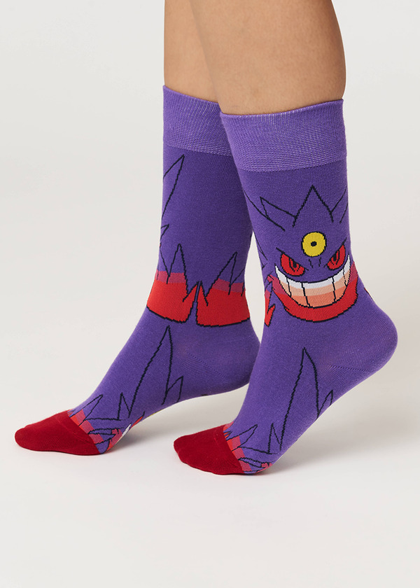 ポケットモンスター×グラニフ「メガゲンガー｜ロングソックス」着用イメージ（C）Nintendo・Creatures・GAME FREAK・TV Tokyo・ShoPro・JR Kikaku （C）Pokemon