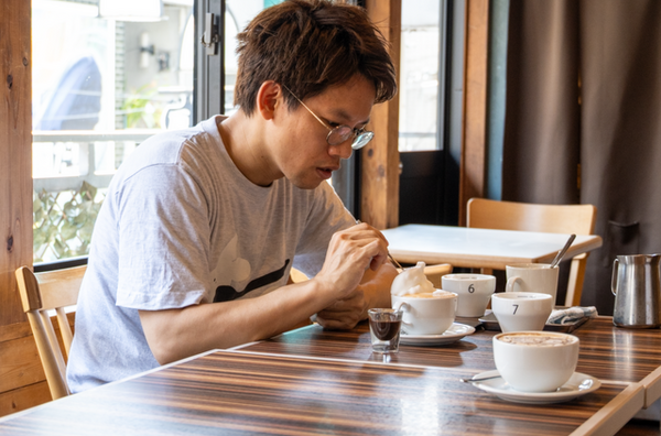 やりたい放題ドット絵ARPG『ガデテル』VS極悪編集部の仁義なきコラボバトル、勃発。“ぶっちゃけどこまでやれんのか”検証に、ライター&日本運営担当が全力でチャレンジ