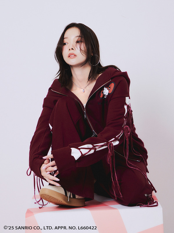 【HELLO KITTY】レースアップパーカー
