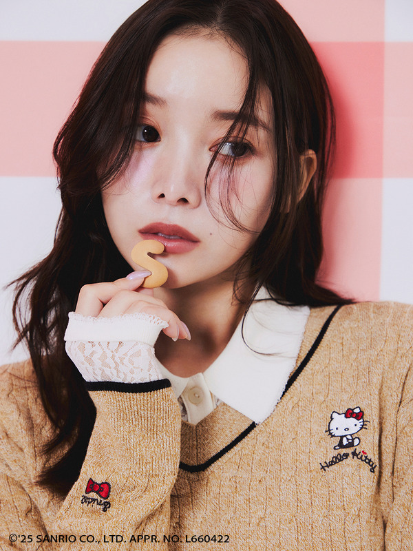 【HELLO KITTY】ケーブルプルオーバー