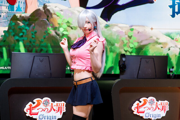 エリザベス『七つの大罪』／えなこ（X：@enako_cos）