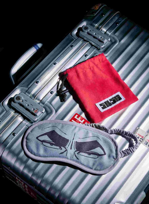 最強寝眼鏡　ゴルゴアイマスク