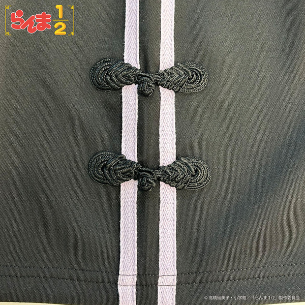 サイドのラインにチャイナ釦のデザイン