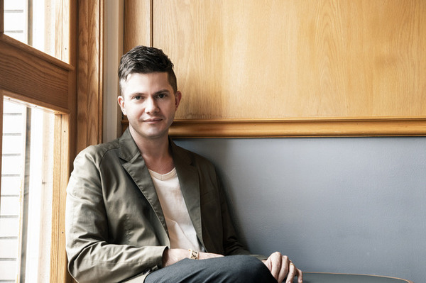 人生に疲れた中年カメラマンが幻想世界を撮り歩く。フォトADV『OPUS: Prism Peak』Steam Nextフェスで体験版配信へ