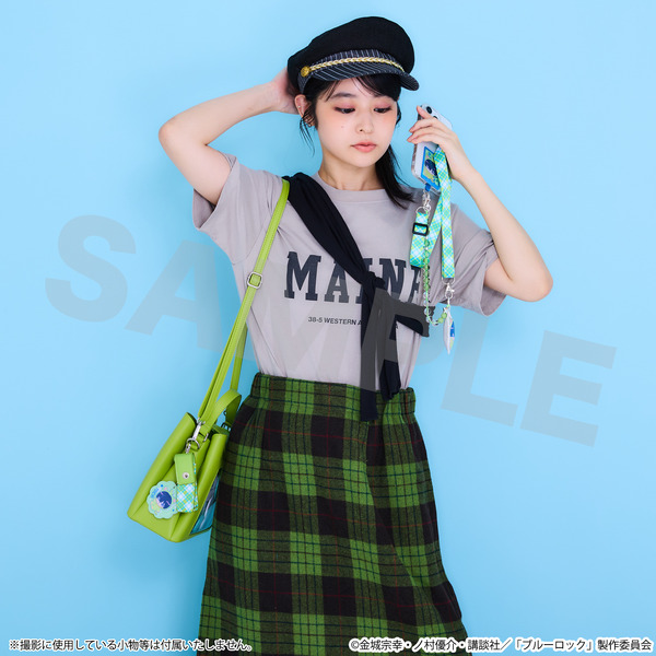 TVアニメ『ブルーロック』SuperGroupiesコラボ「潔世一 モデル　ショルダーバッグ」使用イメージ（C）金城宗幸・ノ村優介・講談社／「ブルーロック」製作委員会