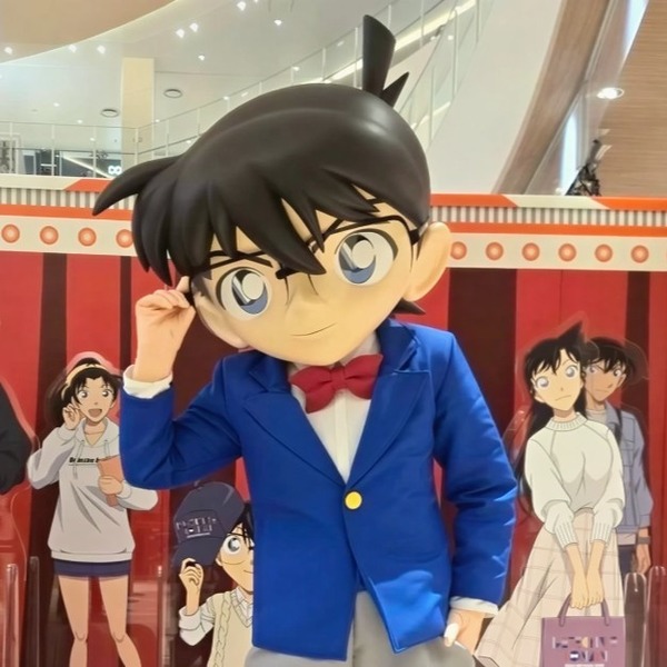 「名探偵コナンランド 三井ショッピングパーク ららぽーと愛知東郷会場」撮影会イメージ　江戸川コナン（C）青山剛昌／小学館 （C）青山剛昌／小学館・読売テレビ・TMS 1996