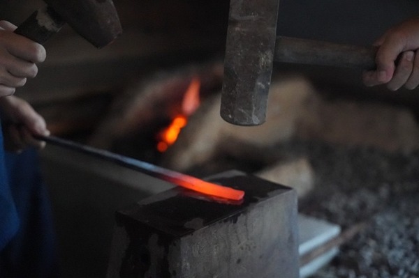 るろうに剣心×関市の包丁　逆刃刀包丁　牛刀　製法工程