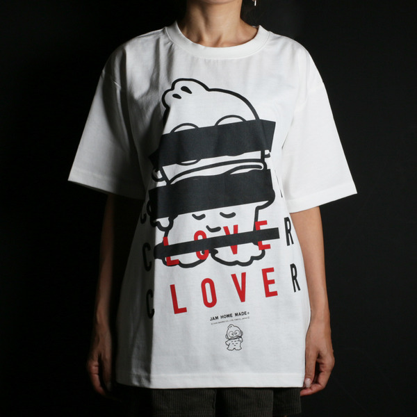「HANGYODON（ハンギョドン）× JAM HOME MADE CLOVER T シャツ」着用イメージ（C）2025 SANRIO CO., LTD. APPROVAL NO. 663582