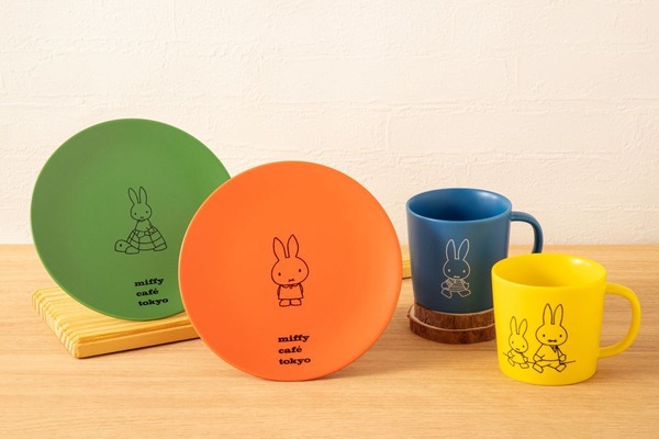 miffy cafe tokyoオリジナルグッズ　Illustrations Dick Bruna（C）copyright Mercis bv,1953-2025
