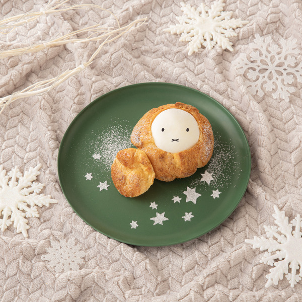 miffy cafe tokyo「かくれんぼミッフィーのもっちシュー」　Illustrations Dick Bruna（C）copyright Mercis bv,1953-2025