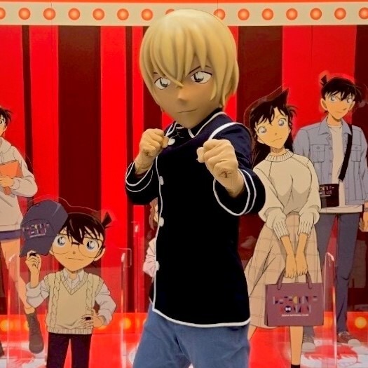 「名探偵コナンランド 全国ツアー2025」三井アウトレットパーク 滋賀竜王会場　」撮影会イメージ　安室透（C）青山剛昌／小学館（C）青山剛昌／小学館・読売テレビ・TMS 1996