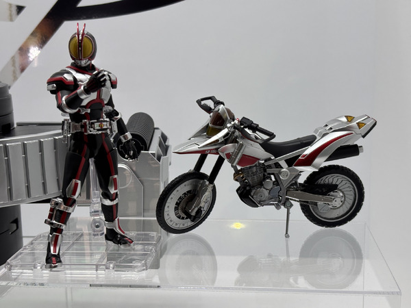 「TAMASHII NATION 2025」実物フィギュア