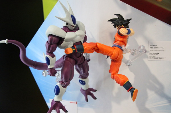 「TAMASHII NATION 2025」実物フィギュア