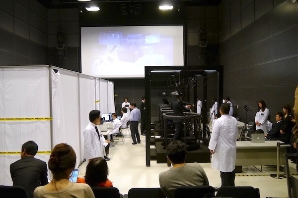 「SAO」がリアルに　「ソードアート・オンライン ザ・ビギニング」で体験した仮想現実レポート