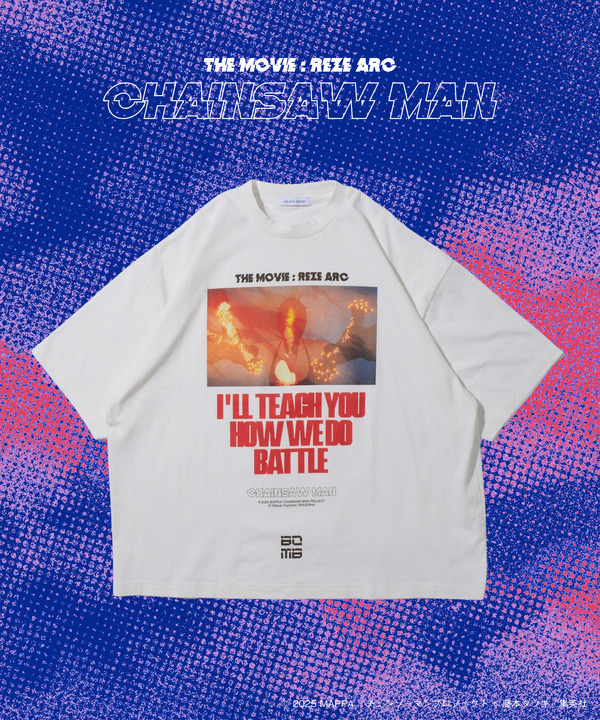 劇場版『チェンソーマン レゼ篇』FREAK'S STOREプリント クルーネックTシャツ「Bomb」（C）2025 MAPPA／チェンソーマンプロジェクト（C）藤本タツキ／集英社