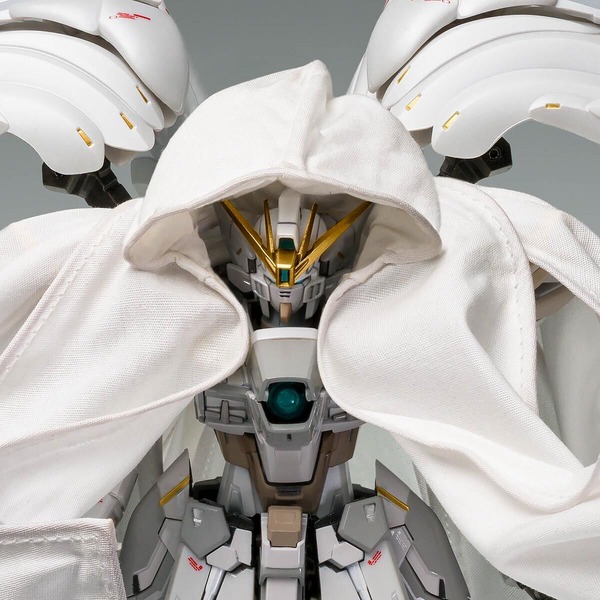「GUNDAM FIX FIGURATION METAL COMPOSITE ウイングガンダムゼロ クロークドカスタム」38,500円（税込）