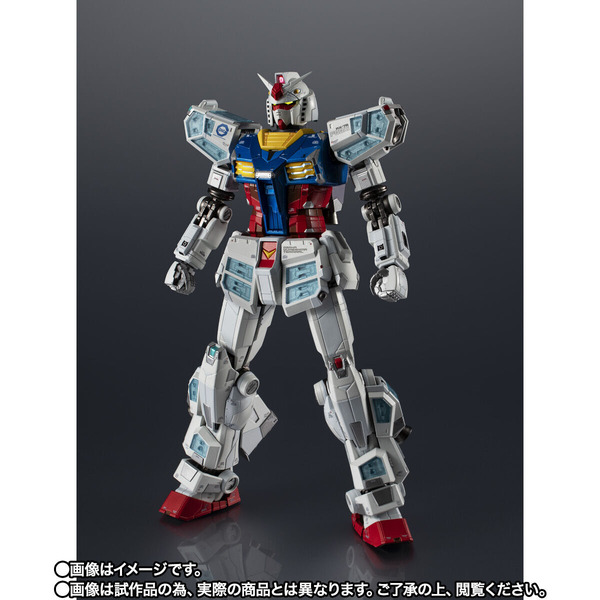 「超合金 RX-78F00/E ガンダム [Re：PACKAGE]」33,000円（税込）