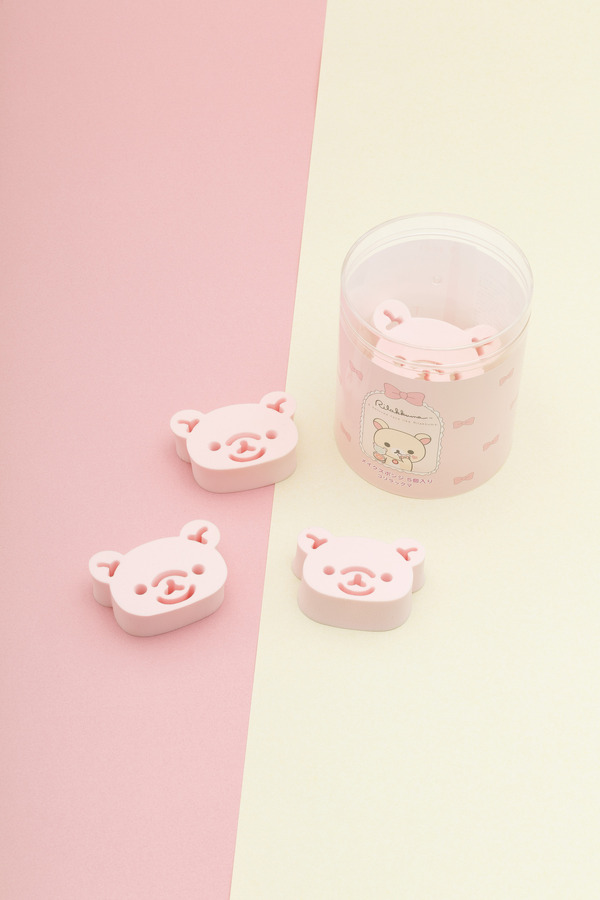 サンエックス「Makeup Rilakkuma メイクスポンジ」（C）2025 SAN-X CO., LTD. ALL RIGHTS RESERVED.