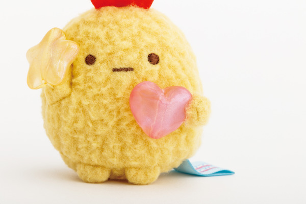 すみっコぐらし「グミグミパーティー」てのりぬいぐるみ　えびふらいのしっぽ（C）2025 SAN-X CO., LTD. ALL RIGHTS RESERVED.