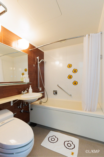 コアラのマーチの足跡をデザインした浴室