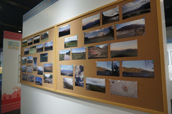 「『ゆるキャン△』10周年記念展 ＼キャンプの思い出 集めちった／」