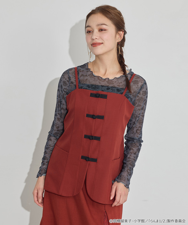 TVアニメ『らんま1/2』× earth music＆ecology Japan Label「チャイナビスチェ」ボルドー　着用イメージ（C）高橋留美子・小学館/「らんま1/2」製作委員会