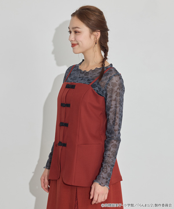 TVアニメ『らんま1/2』× earth music＆ecology Japan Label「チャイナビスチェ」ボルドー　着用イメージ（C）高橋留美子・小学館/「らんま1/2」製作委員会