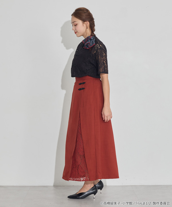 TVアニメ『らんま1/2』× earth music＆ecology Japan Label「チャイナスカート」ボルドー　着用イメージ（C）高橋留美子・小学館/「らんま1/2」製作委員会