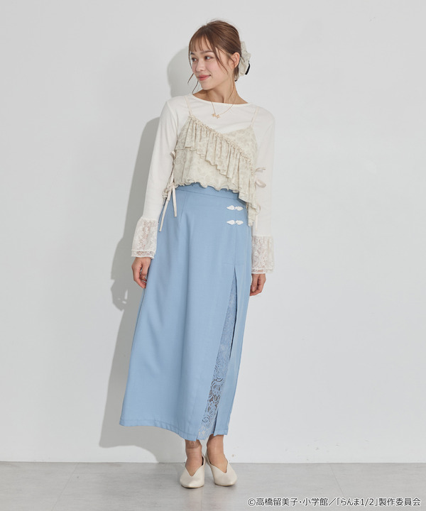 TVアニメ『らんま1/2』× earth music＆ecology Japan Label「チャイナスカート」ライトブルー　着用イメージ（C）高橋留美子・小学館/「らんま1/2」製作委員会