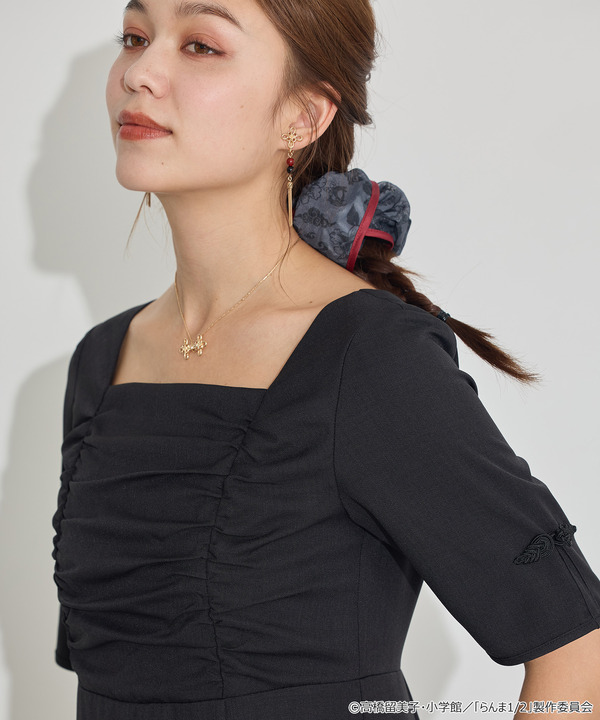 TVアニメ『らんま1/2』× earth music＆ecology Japan Label「チャイナワンピース」ブラック　着用イメージ（C）高橋留美子・小学館/「らんま1/2」製作委員会