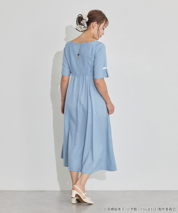 TVアニメ『らんま1/2』× earth music＆ecology Japan Label「チャイナワンピース」ライトブルー　着用イメージ（C）高橋留美子・小学館/「らんま1/2」製作委員会