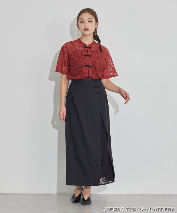 TVアニメ『らんま1/2』× earth music＆ecology Japan Label「チャイナレースシャツ」ボルドー　着用イメージ（C）高橋留美子・小学館/「らんま1/2」製作委員会