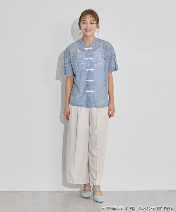 TVアニメ『らんま1/2』× earth music＆ecology Japan Label「チャイナレースシャツ」ライトブルー　着用イメージ（C）高橋留美子・小学館/「らんま1/2」製作委員会