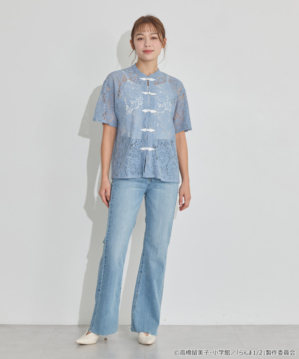 TVアニメ『らんま1/2』× earth music＆ecology Japan Label「チャイナレースシャツ」ライトブルー　着用イメージ（C）高橋留美子・小学館/「らんま1/2」製作委員会