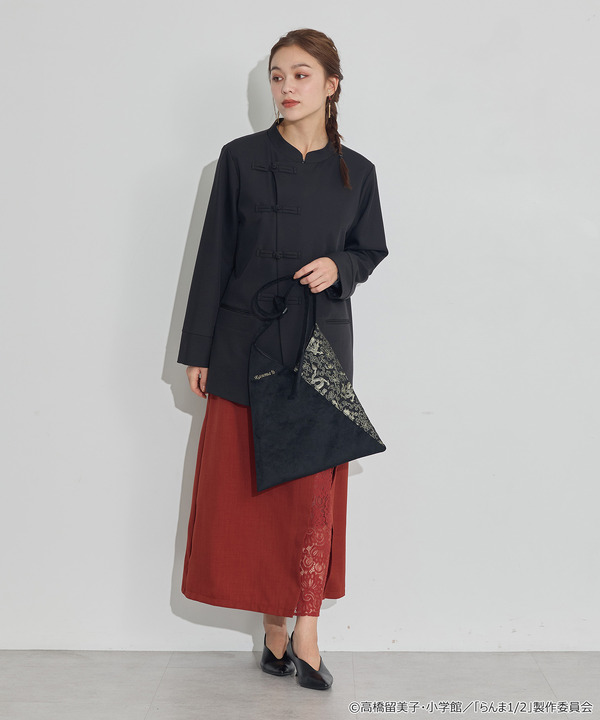 TVアニメ『らんま1/2』× earth music＆ecology Japan Label「チャイナトートバッグ」ブラック　使用イメージ（C）高橋留美子・小学館/「らんま1/2」製作委員会