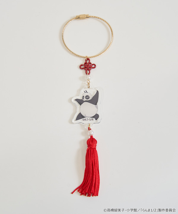 TVアニメ『らんま1/2』× earth music＆ecology Japan Label「バッグチャーム」レッド:玄馬（パンダ）（C）高橋留美子・小学館/「らんま1/2」製作委員会