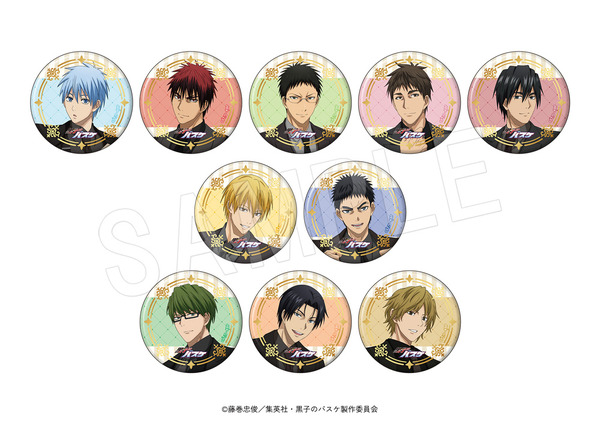 TVアニメ『黒子のバスケ』トレーディング箔押し風マット缶バッジ　JF2026黒スーツver.（TypeA）（C）藤巻忠俊／集英社・黒子のバスケ製作委員会