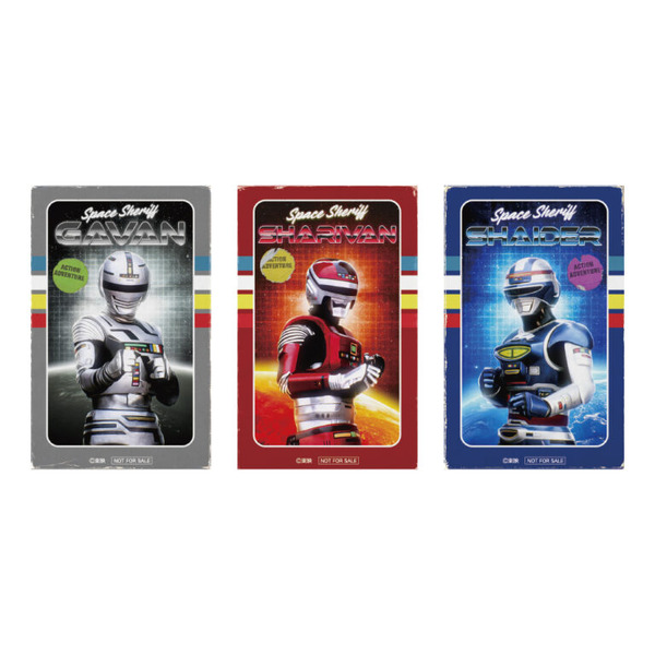 特典「VHS風ステッカー」