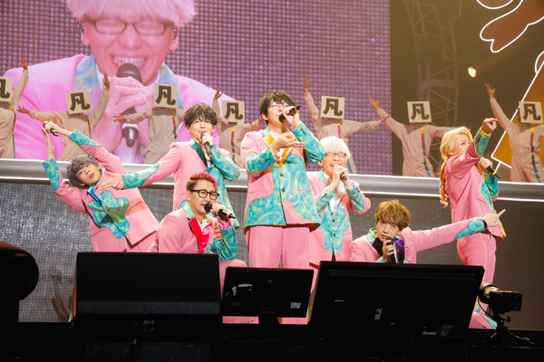 超人的シェアハウスストーリー『カリスマ』ライブツアー「カリスマガンボツアー」レポート／Photo by江藤はんな