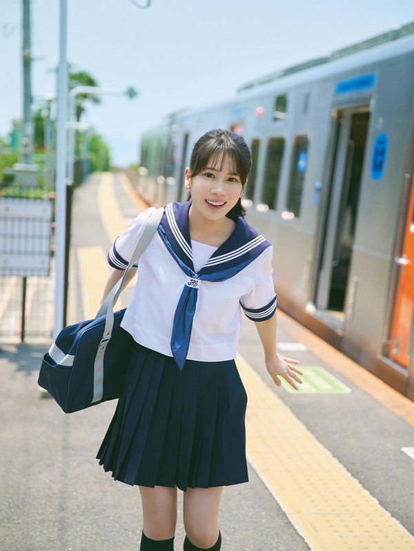 野中ここな 1st 写真集「うたかた」